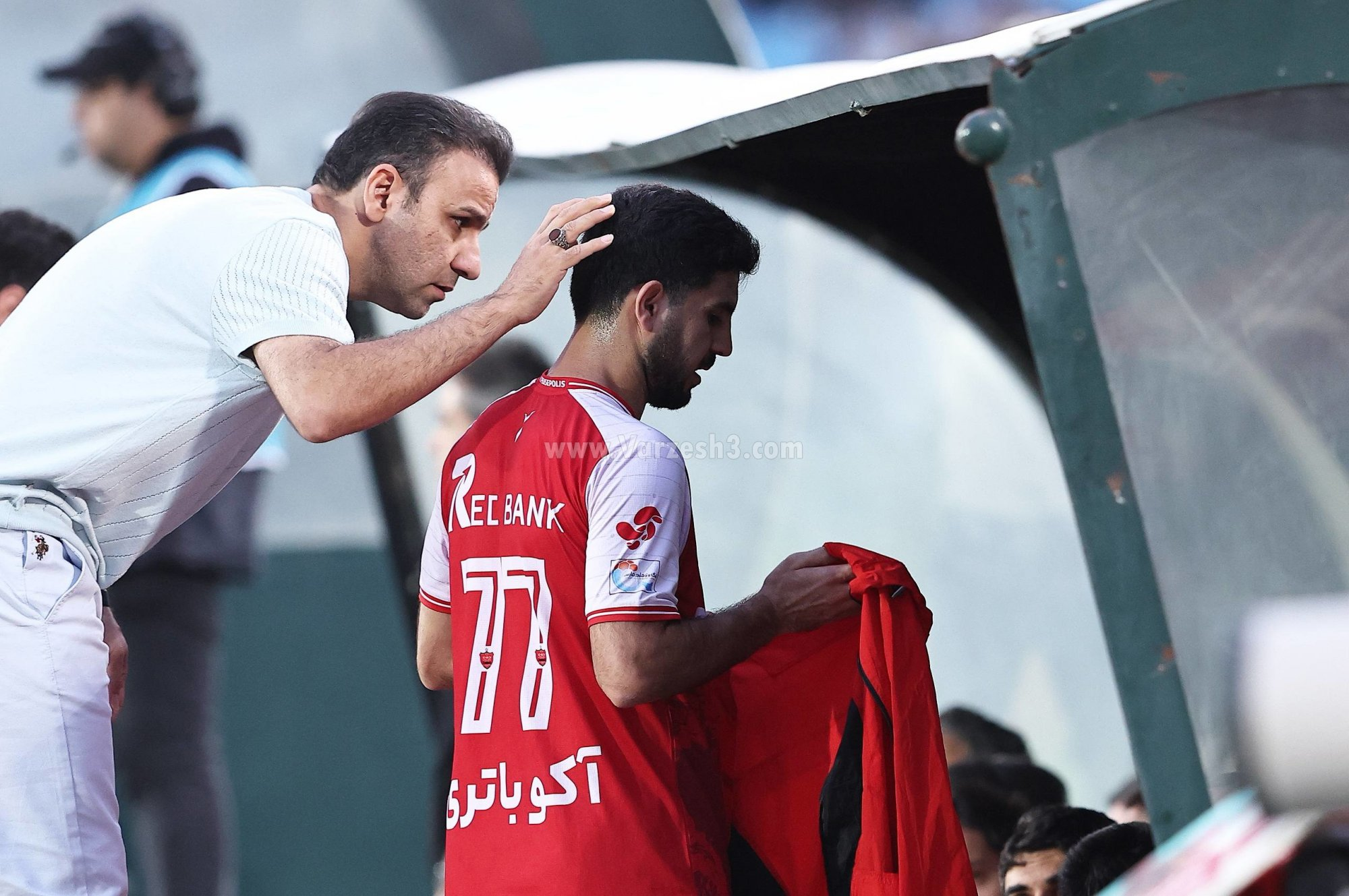 آریا جوان
