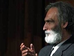 الماسی: مدیری که به «یک خانواده محترم» مجوز داده باید استعفا دهد 