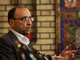 عباسپور: پاسخگویی رییس جمهور مغایر هیچ مصلحتی نیست و مشکلی ایجاد نمی کند
