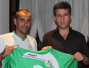 بازیکن پرتغالی جنجالی شد/ ذوب آهن پولی برای تسویه حساب با ماچادو نداشت