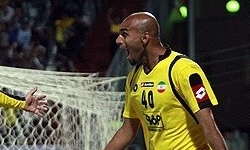 عادل کلاه‌کج از سپاهان جدا شد