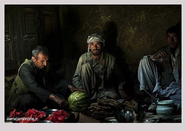عکس/ هندوانه خوری افغان ها