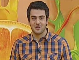 فردا ویتامین 3 میزبان  یک سنگ قبر تراش و یک ماما می شود!