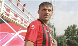جدایی مدافع پرسپولیس منتفی شد