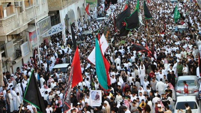 تشییع پیکر نوجوان کشته شده در تظاهرات علیه آل سعود