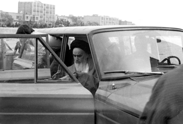 عکس/ عکسی نادر از "امام خمینی" در کویت