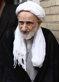 در محضر بزرگان / گریه بر امام حسین از منظر آیت الله بهجت 