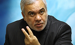 فتح‌الله‌زاده: استقلال ۲۰ میلیارد بدهی دارد/ تا صدرنشین هستیم پسرخاله‌ها پیدا می‌شوند!