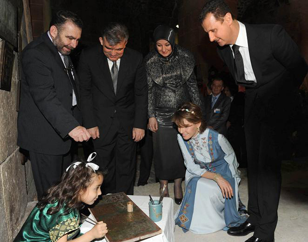 عکس / روزهای خوش اسماء و بشار اسد 