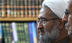 حجت‌الاسلام آشتیانی: دوری از بداخلاقی های سیاسی باعث ارتقاء فکری می‌شود/مسئولان رعایت کنند