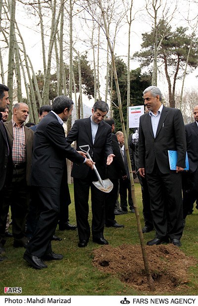 عکس/ تعارف بیل به مشایی! 