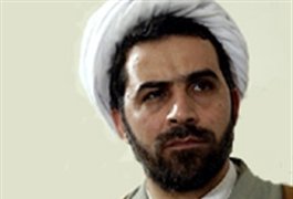 انتقاد به نقل کرامات توسط برخی روحانیون و انعکاس آن توسط صدا و سیما 
