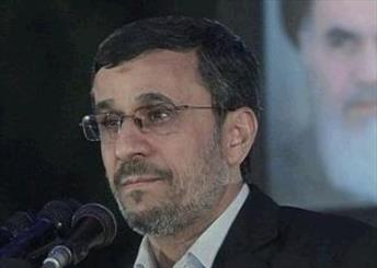 احمدی نژاد مطرح کرد: ایران رتبه اول کاهش تلفات رانندگی در دنیا/ بجای اصلاح جاده ها رفتار راننده ها را کنترل کردیم