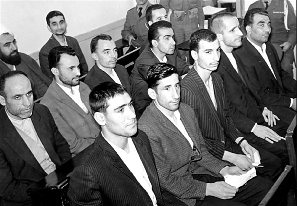 عکس/ مرحوم عسگر اولادی در مدرسه سپهسالار