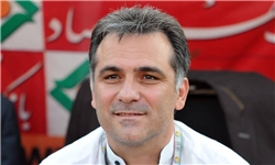 ماجدی: نمی‌دانم چه ویروسی سم‌پاشی می‌شود تا هواداران تراکتور علیه قلعه‌نویی شعار دهند؟!