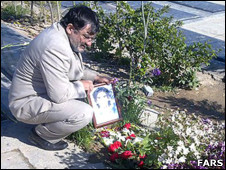 گلایه پدر مرحوم محسن روح الامینی: مرتضوی هنوز هم درباره معاونت در قتل فرزندم تفهیم اتهام نشده است 