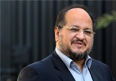  شریعتمداری : درباره رابطه اقتصادی با فرانسه وزیر خارجه اعلام موضع کند/ستاد تدابیر ویژه منحل نشد