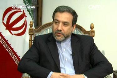 عراقچی: ایران رآکتور آب سنگین را رها نمی‌کند/ برچیده شدن تاسیسات خط قرمز ماست