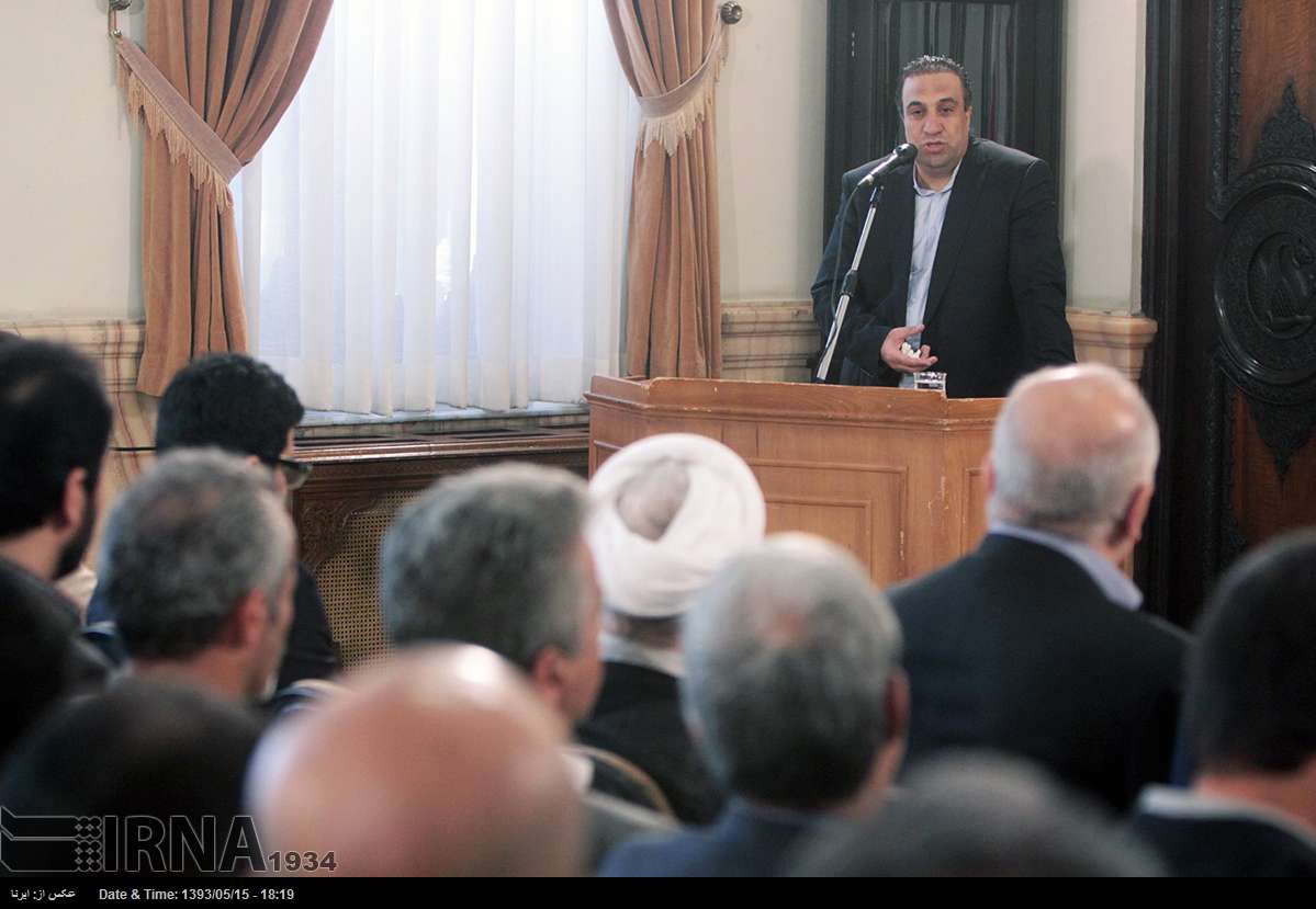عکس/ دیدار جمعی از تولیدکنندگان و صادرکنندگان سنگ آهن با آیت الله هاشمی رفسنجانی