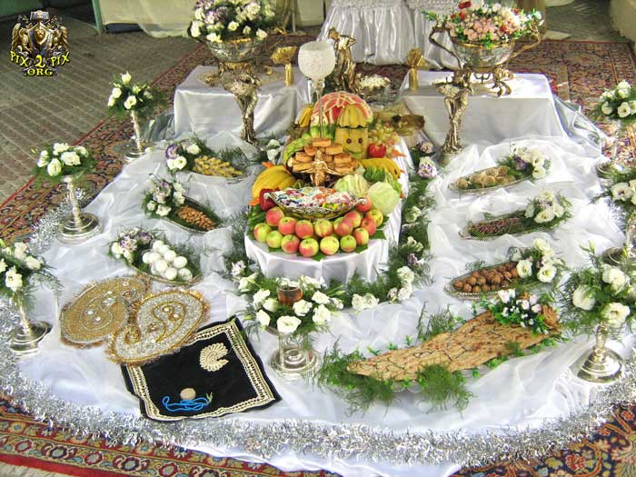در سفره عقد چه می گذارند؟