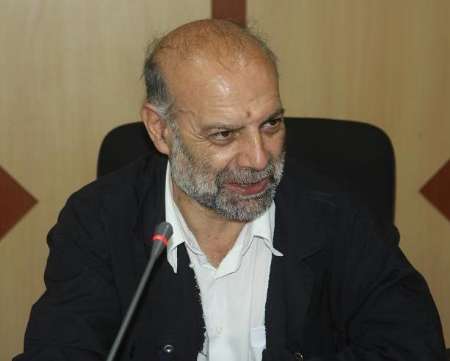 رییس فراکسیون کارگری مجلس: مجلس و دولت با تجاوز به حقوق کارگران مقابله می کنند