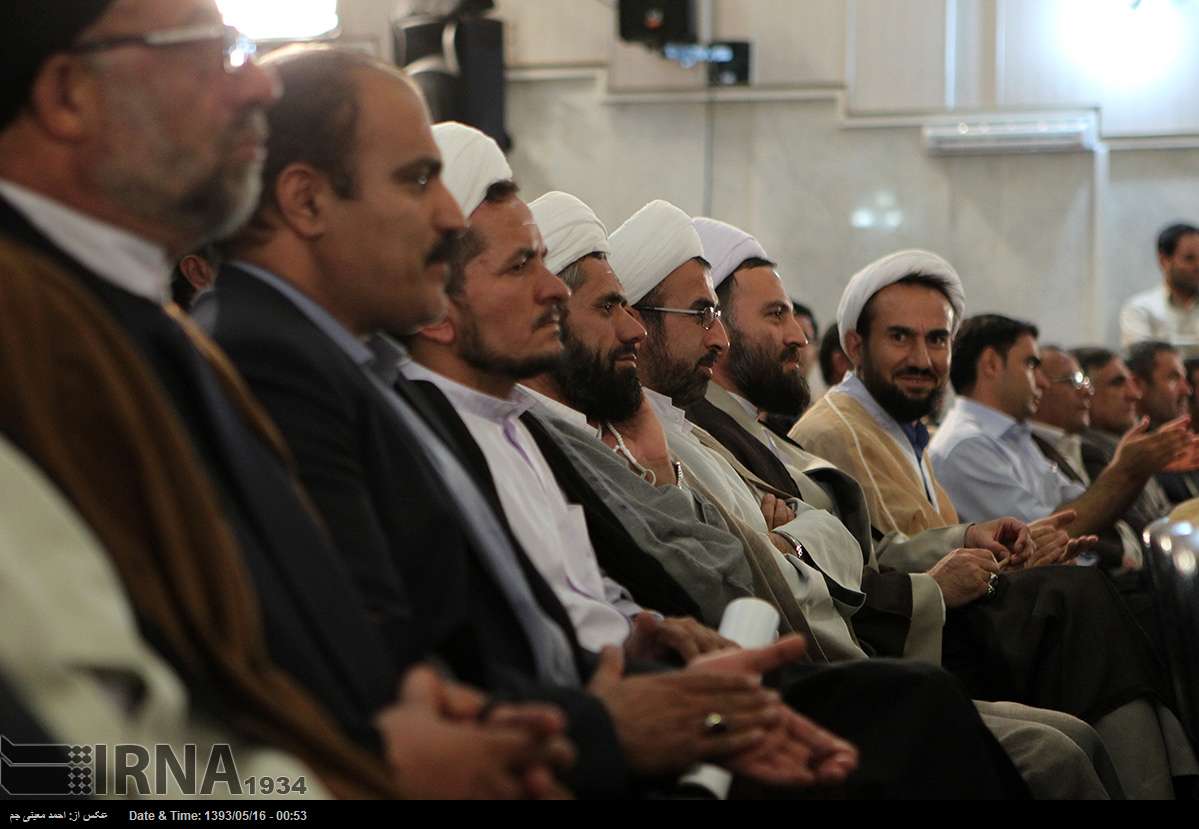 عکس/ دیدار علما، ایثارگران و نخبگان چهار محال و بختیاری با رییس جمهور