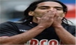 لیورپول در نزدیکی جذب رادامل فالکائو