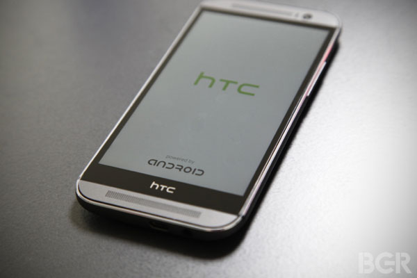کمپانی HTC در حال کار بر روی فبلت رده بالای One M8 Max