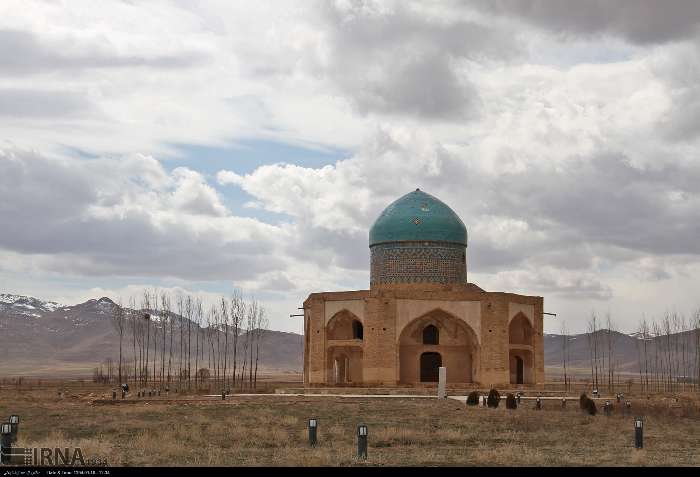 عکس/ بقعه ملاحسن کاشی اثری از دوره صفویه در زنجان