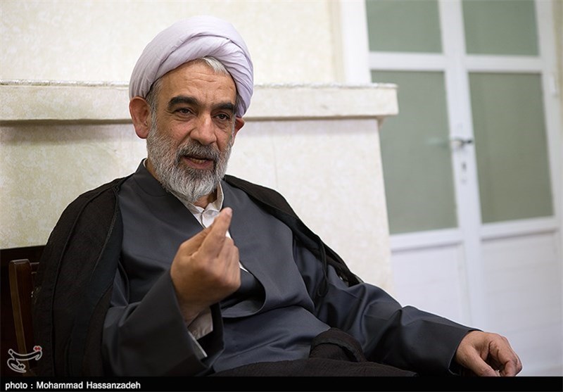 عضو مجلس خبرگان: شبکه‌های اجتماعی بایکوت نامه رهبر انقلاب توسط رسانه‌های غربی را شکستند