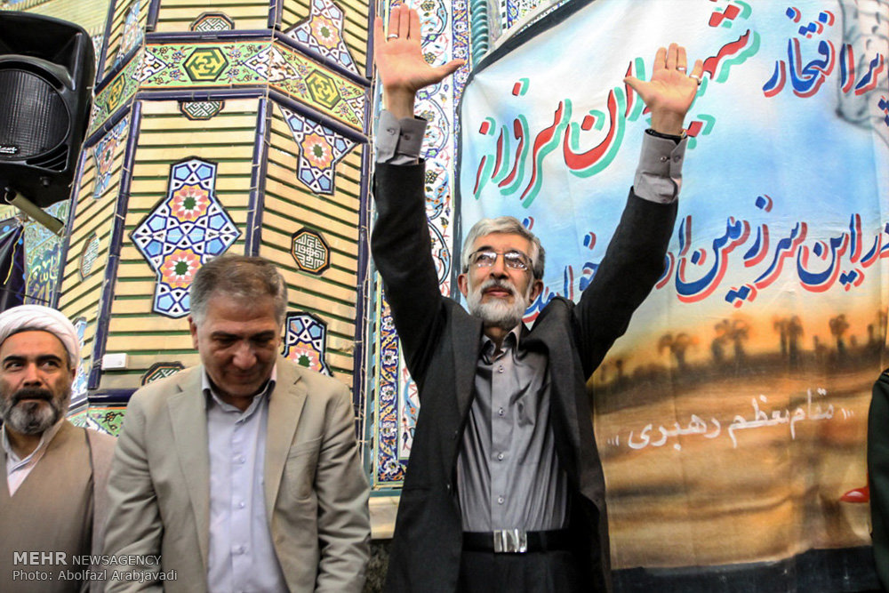 عکس/ راهپیمایی کفن‌پوشان ورامینی به مناسبت قیام 15 خرداد سال 1342