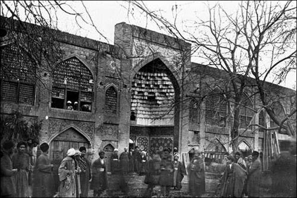 پرونده روز/ خاطراتی از قیام مسجد گوهرشاد در سالروز 80 سالگی آن