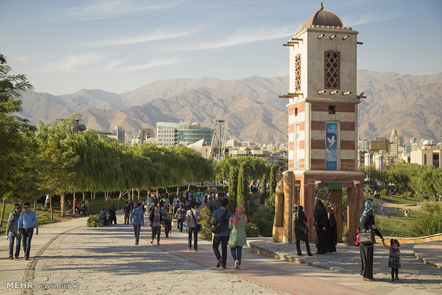 فوتوگردی/ بوستان «آب و آتش» از جاذبه‌های گردشگری شهر تهران