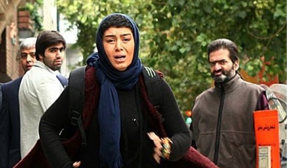 بازی «رضا عطاران» در فیلم «آبنبات چوبی»