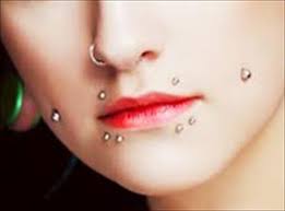 پوست و مو/ خطرات پیرسینگ یا سوراخ کردن لب و بینی و زبان