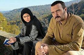 به نظر شما از بین سریال‌های «کیمیا»، «در حاشیه 2» و «پشت بام تهران» کدامیک موفق‌تر بودند؟