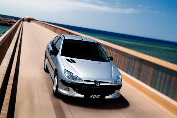ماشین شناس/ آشنایی با مشخصات «پژو 206SD مدل V8»