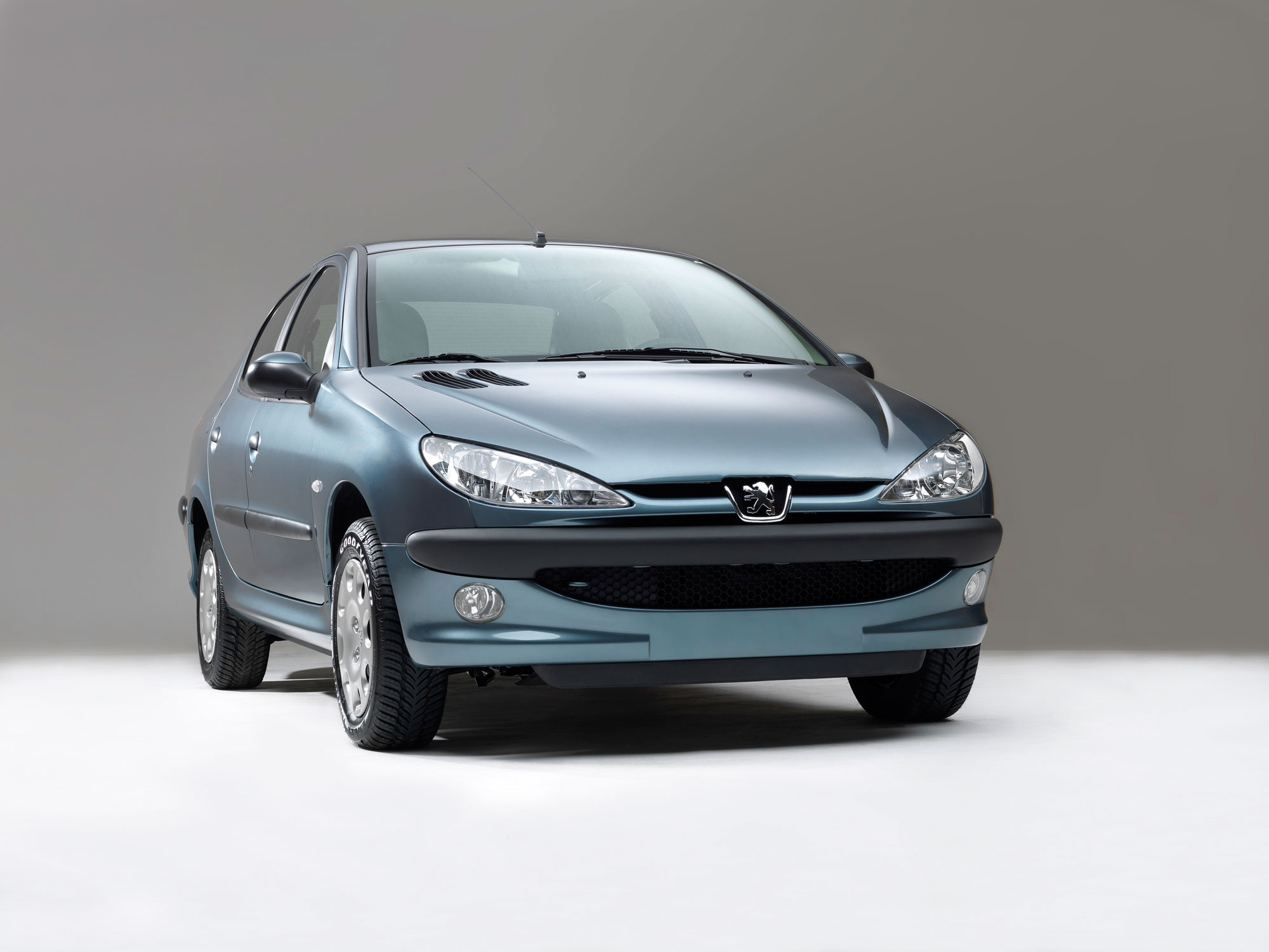 ماشین شناس/ آشنایی با مشخصات «پژو 206SD مدل V8»