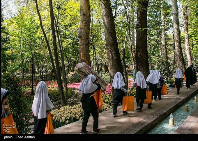 لاله های بوستان باغ ایرانی در تهران
