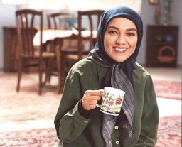 به مناسبت دهمین درگذشت «پوپک گلدره»؛ همچنان ایستاده بر ساحل آرزوهای نسل سوم