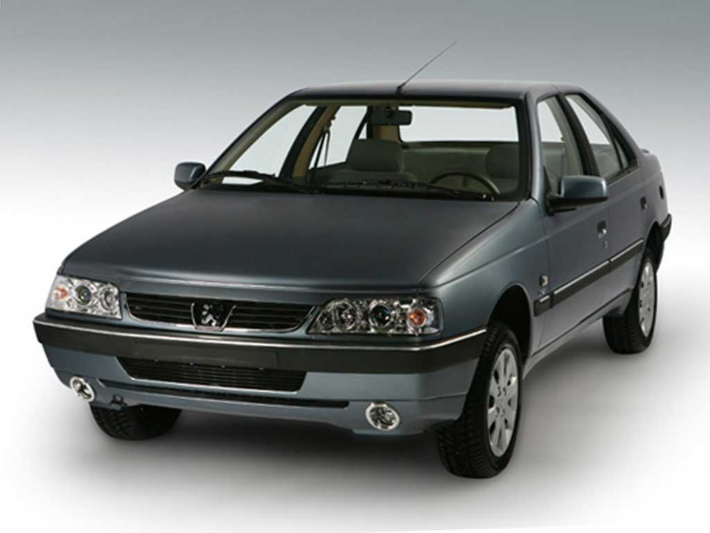 مقایسهٔ «سایپا ساینا» با «پژو 405 SLX»