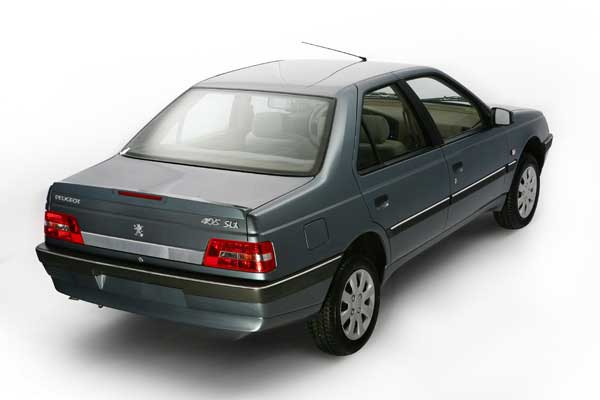 مقایسهٔ «سایپا ساینا» با «پژو 405 SLX»