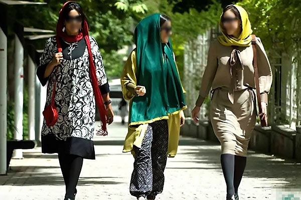 کارشناسان درباره علل بدحجابی و روش‌های تغییر پوشش زنان چه می‌گویند؟