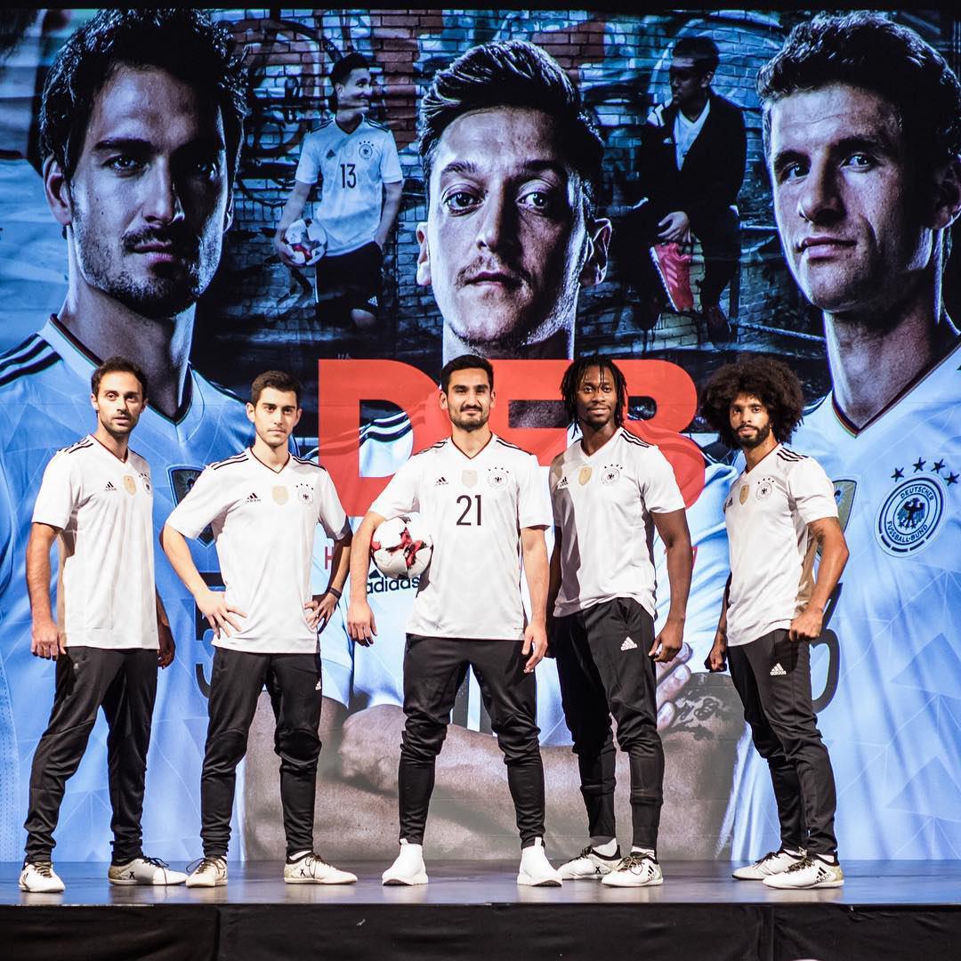 رونمایی از پیراهن‌های جدید تیم ملی آلمان
