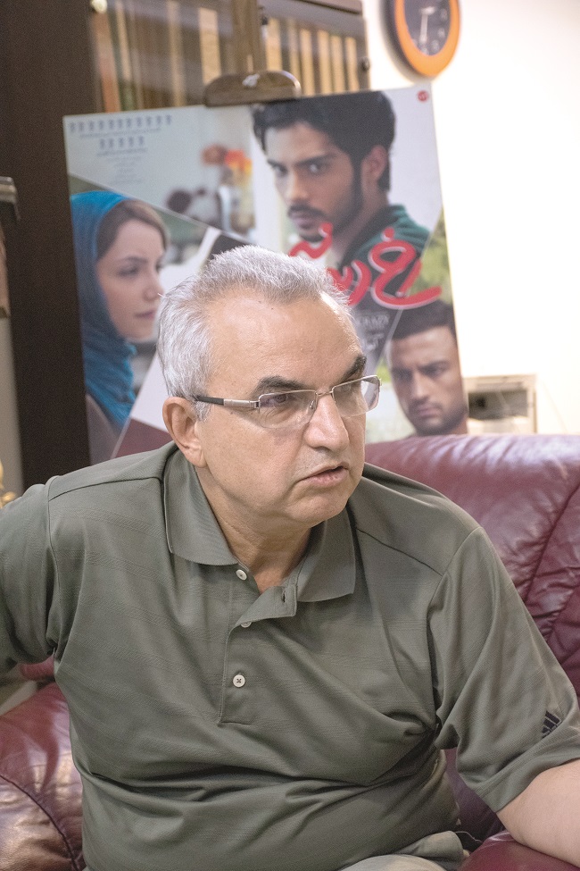 ابوالحسن داوودی: مردم با آثار طنز ارتباط خوبی برقرار می‌کنند