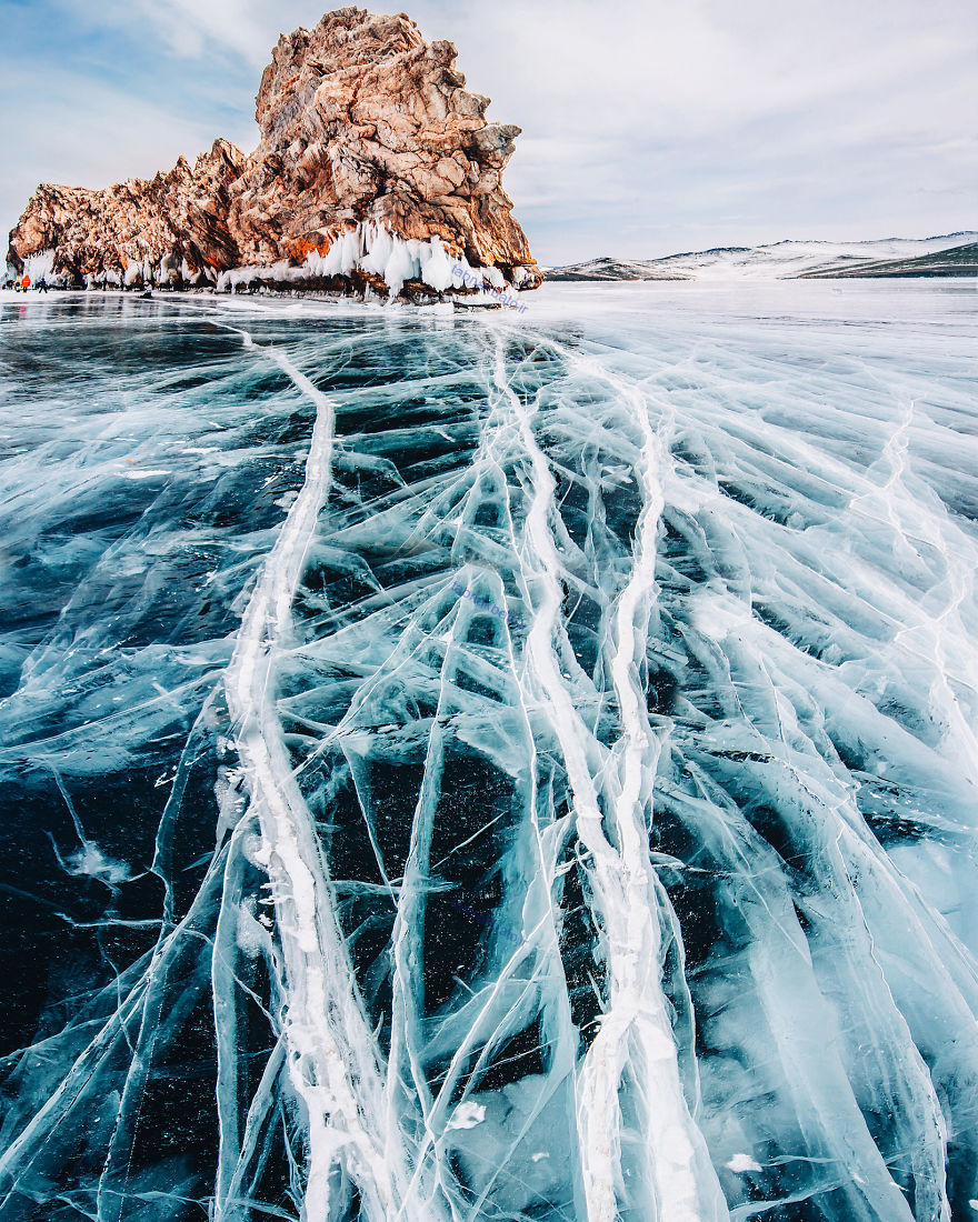 ترین ها/ یخ دریاچه بایکال، شفاف ترین یخ در جهان