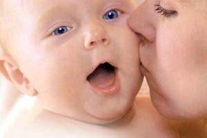  چرا باید نوزاد با شیر مادر تغذیه شود؟