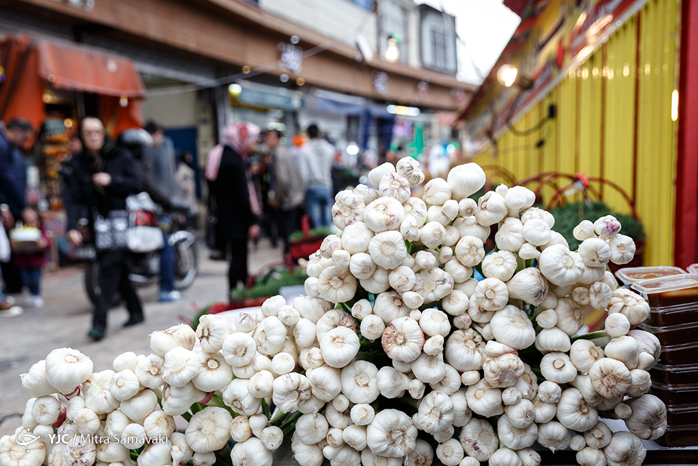 عکس/ روزهای پایانی سال95 در بازار تجریشِ تهران 