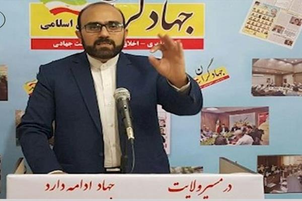 نامزد جریان سوم برای انتخابات ثبت نام کرد