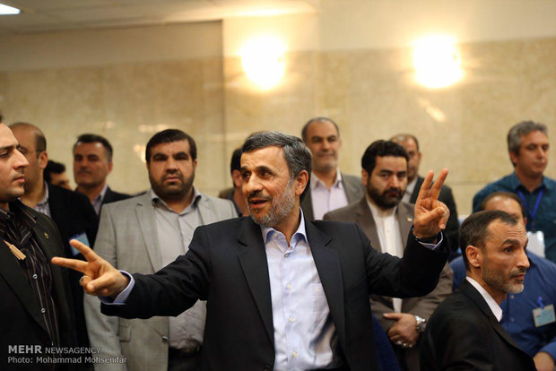 انتخاب: احمدی نژاد به چه شرطی حاضر به انصراف می‌شود؟